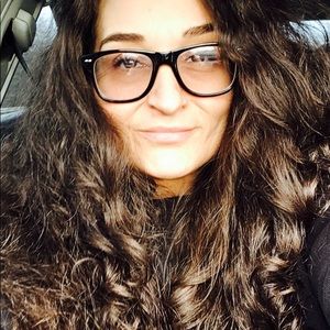 Meet your Posher, Darlene